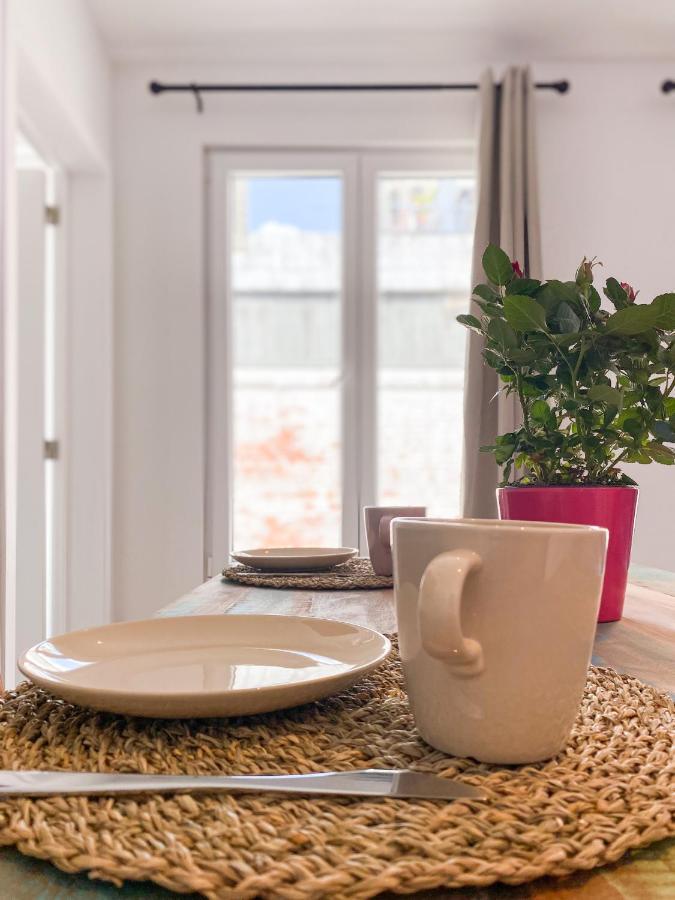 Suite City Center In Quiet Street & Airco Antwerpen Bagian luar foto
