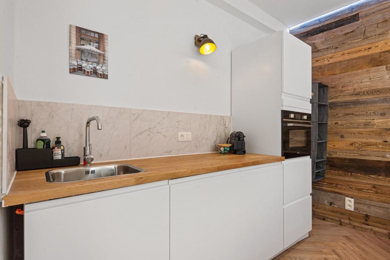Suite City Center In Quiet Street & Airco Antwerpen Bagian luar foto