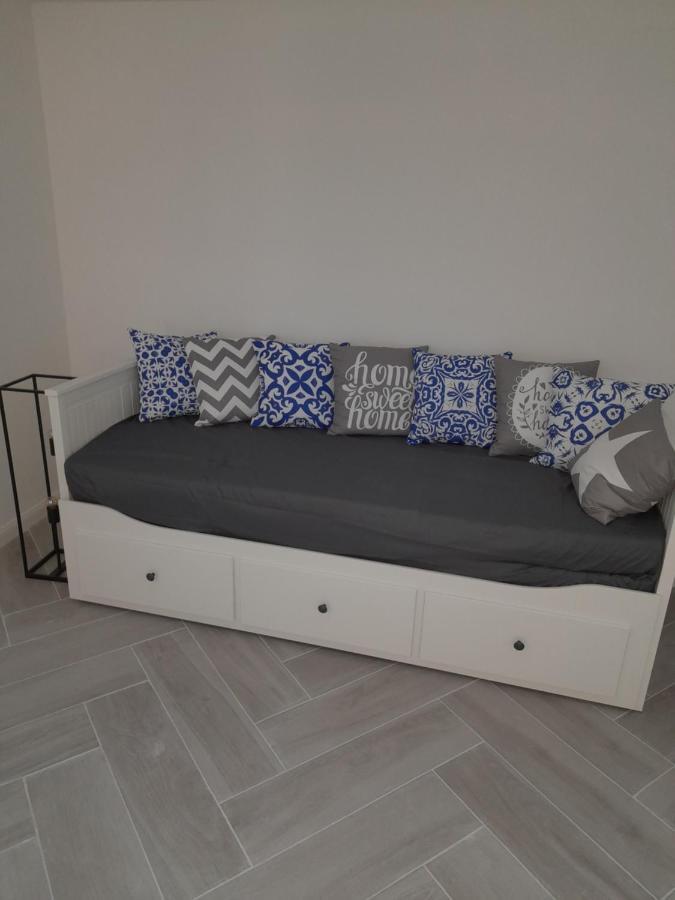 Suite City Center In Quiet Street & Airco Antwerpen Bagian luar foto