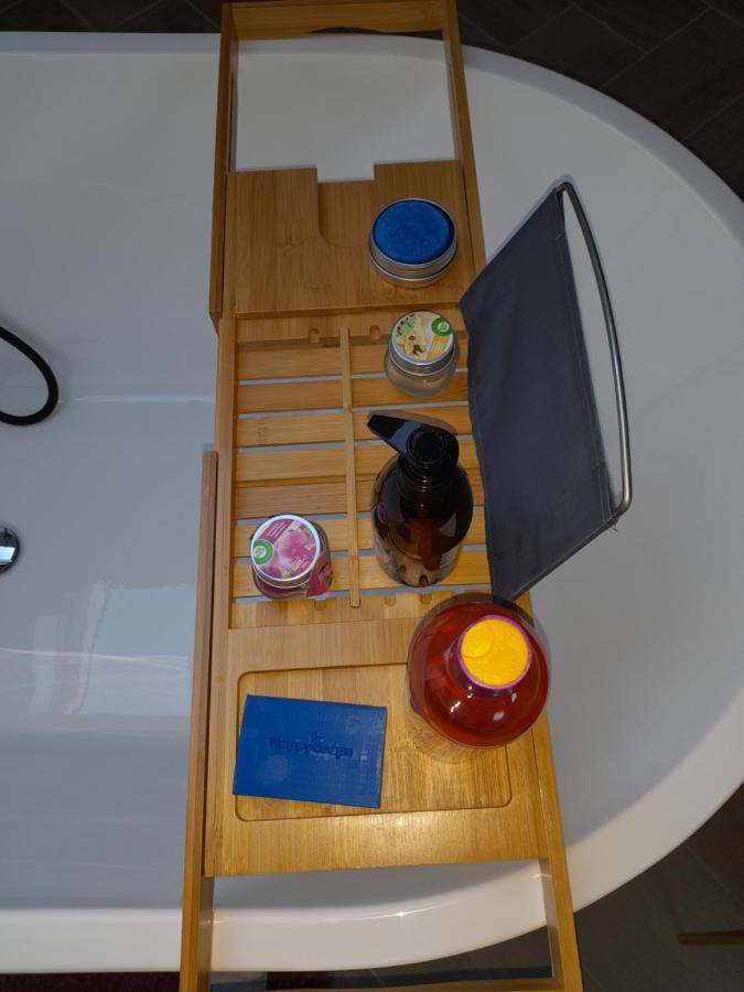 Suite City Center In Quiet Street & Airco Antwerpen Bagian luar foto