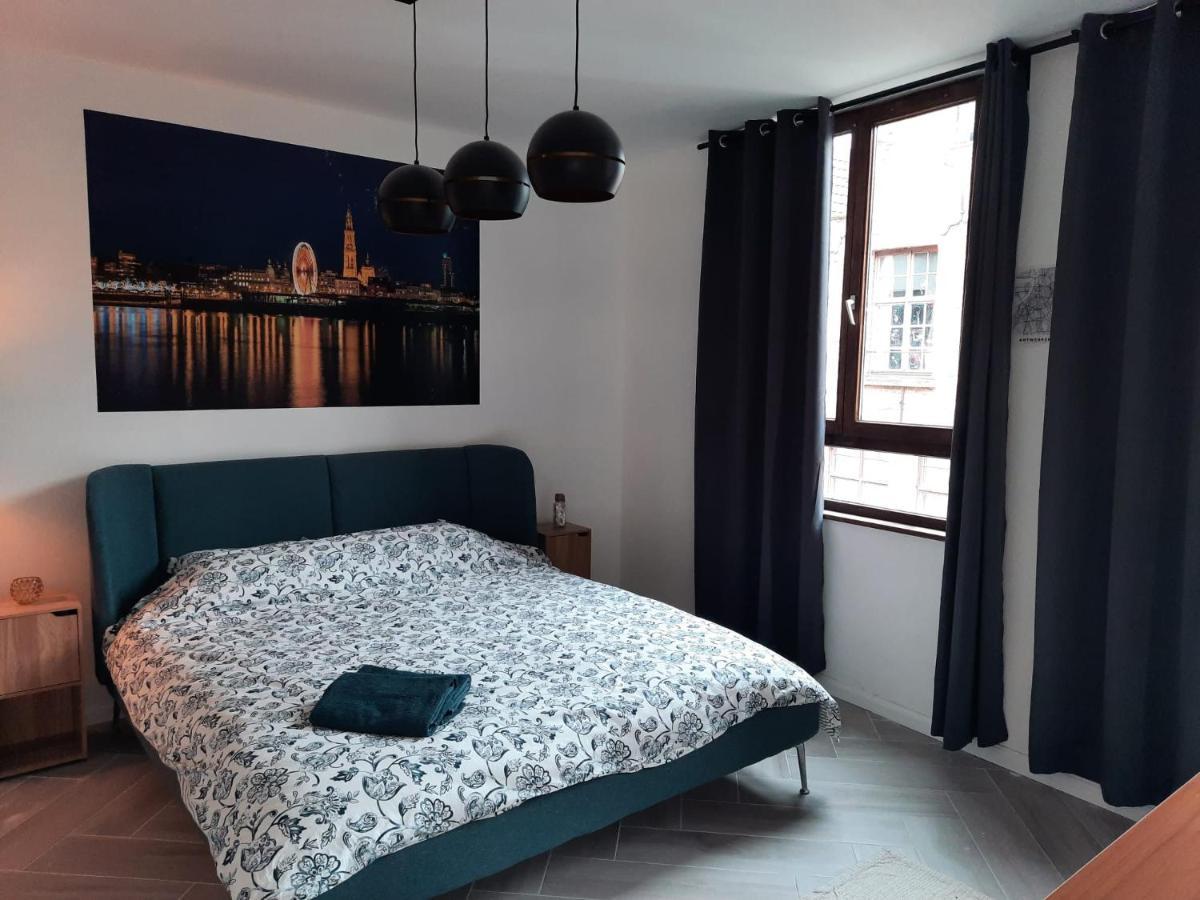 Suite City Center In Quiet Street & Airco Antwerpen Bagian luar foto